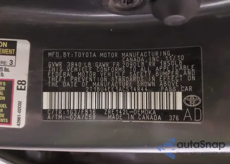 2010 Toyota Corolla z USA, uszkodzony, nr VIN 2T1BU4EE1AC514844